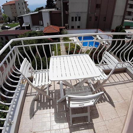 Guest Rooms Deva Burgas City Exterior foto