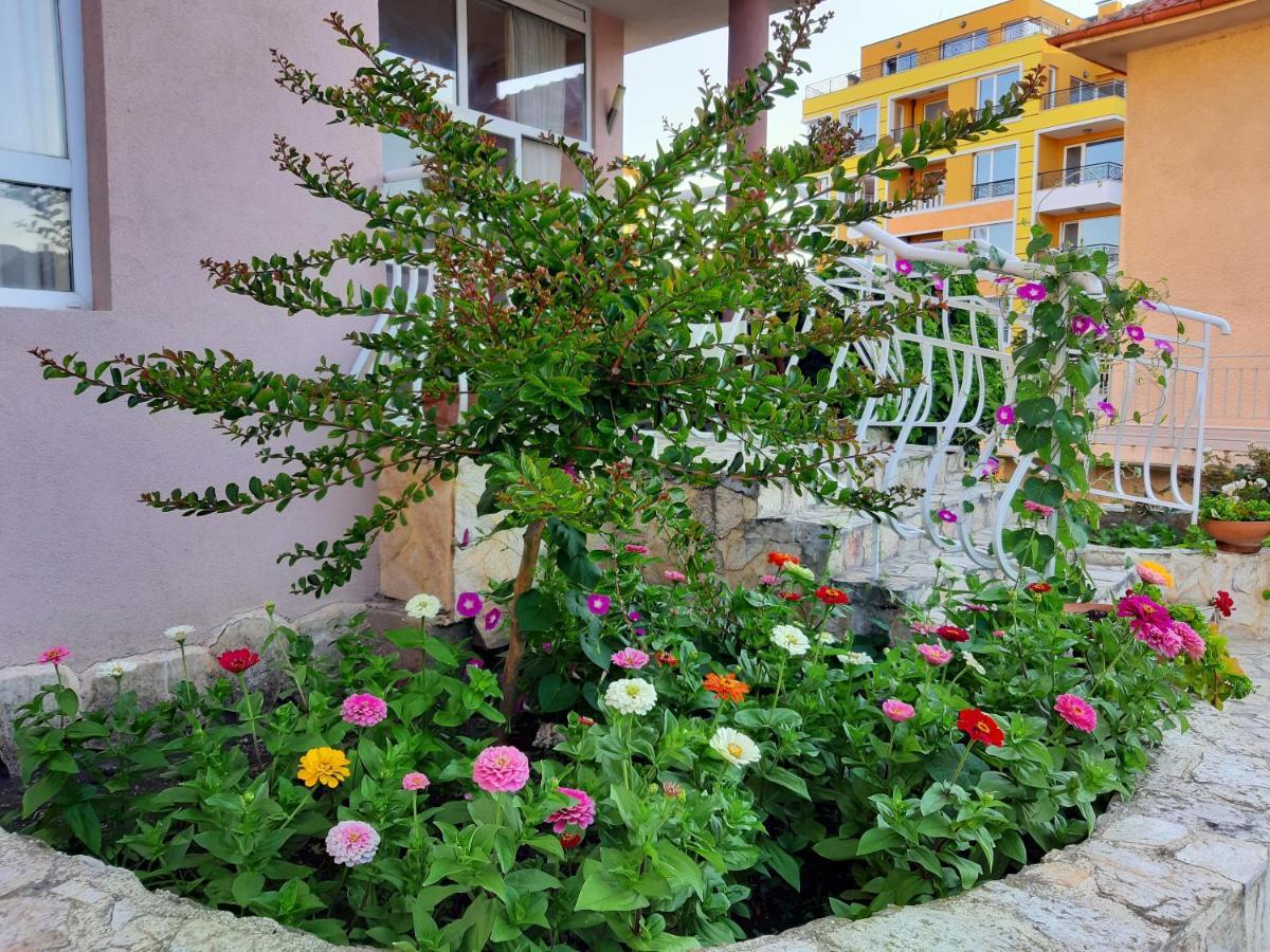 Guest Rooms Deva Burgas City Exterior foto