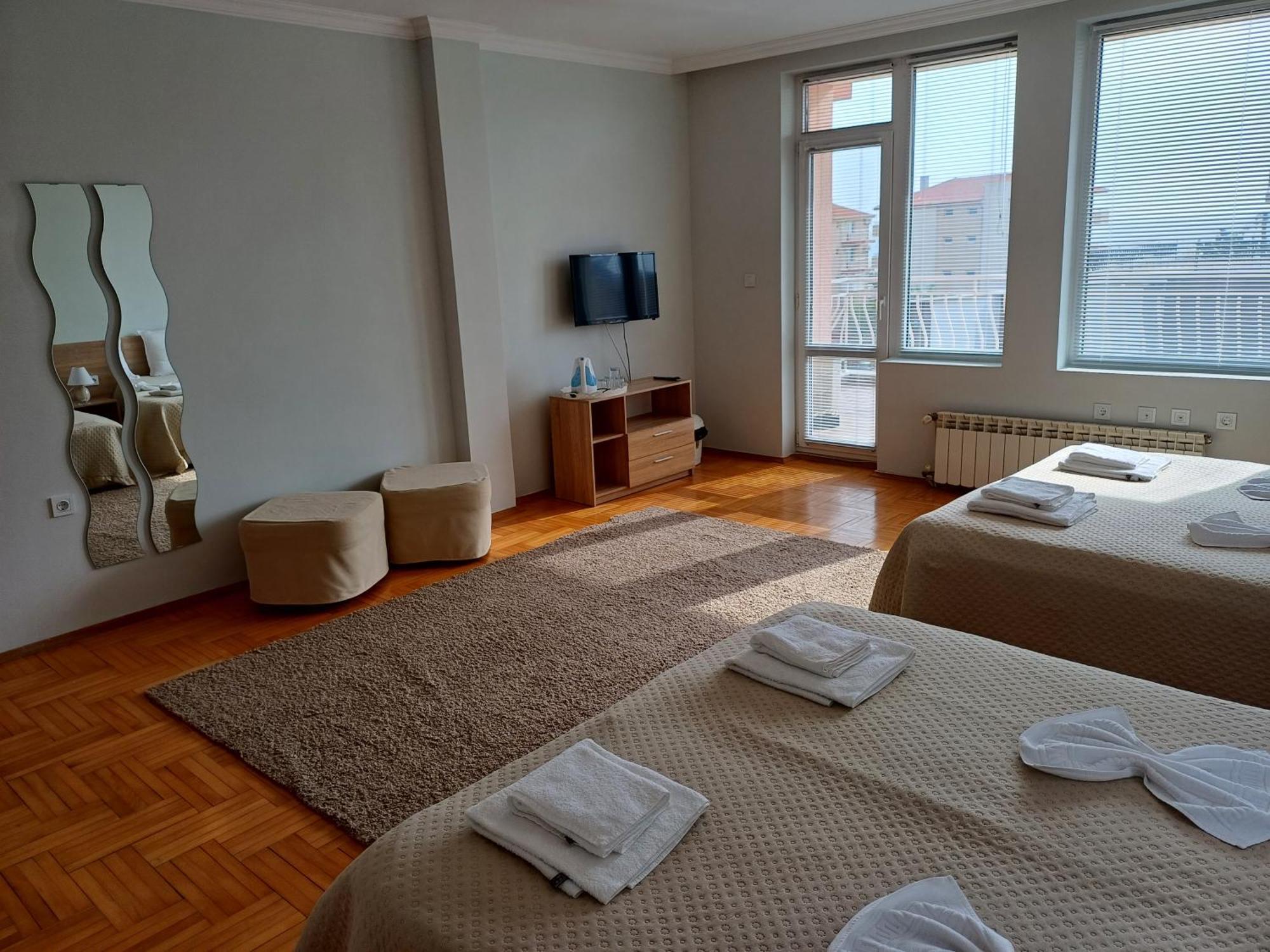 Guest Rooms Deva Burgas City Exterior foto